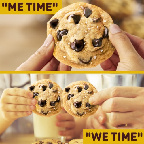 Nestle® Toll House® Dark Chocolate Chips Perspective: bottom