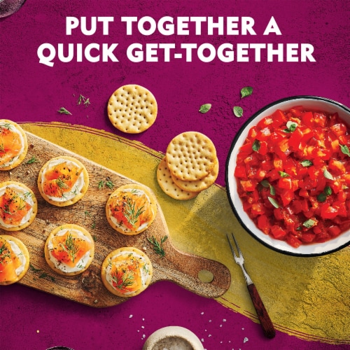 Toasteds®® Classic Buttercrisp Snack Crackers Perspective: bottom