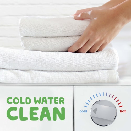 Gain Flings with Odor Defense Super Fresh Blast Laundry Detergent Pacs Perspective: bottom