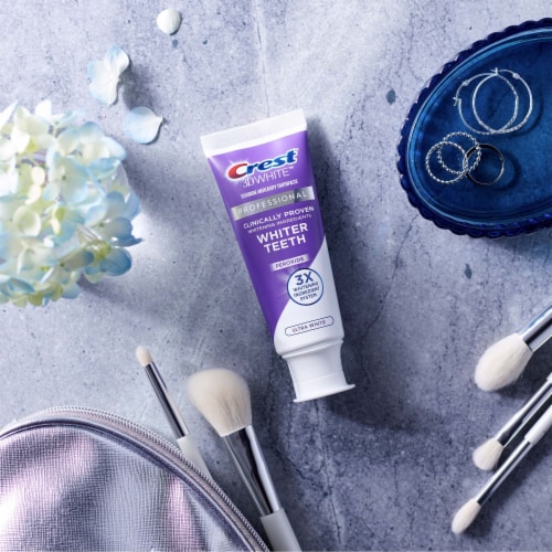 Crest 3D White Professional Ultra White Toothpaste Perspective: bottom