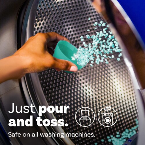 Downy Unstopables Cool Cotton In-Wash Scent Booster Beads Perspective: bottom