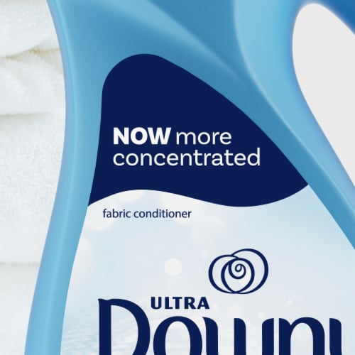 Downy Ultra Clean Breeze Liquid Fabric Softener Fabric Conditioner Perspective: bottom
