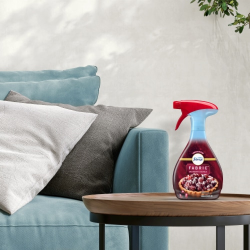 Febreze Odor-Fighting Fabric Refresher, Cranberry Crumble Perspective: bottom