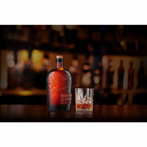 Bib & Tucker Aged 6 Years Double Char Small Batch Tennessee Bourbon Whiskey Perspective: bottom