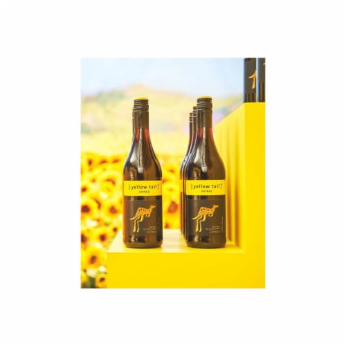Yellow Tail Shiraz Australia Red Wine Perspective: bottom