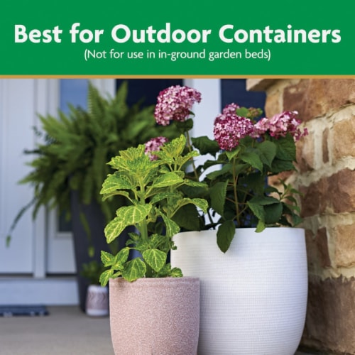 Miracle-Gro® Moisture Control® Potting Mix Perspective: bottom
