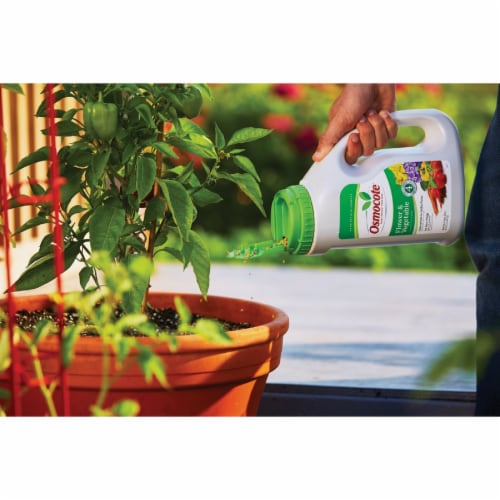Osmocote® Smart-Release® Flower & Vegetable Plant Food Perspective: bottom