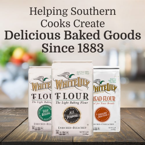 White Lily Self Rising Flour Perspective: bottom