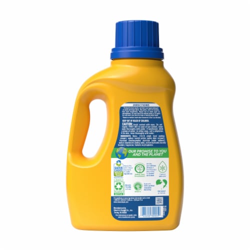 Arm & Hammer™ Clean & Simple™ Crisp Clean Liquid Laundry Detergent Perspective: bottom