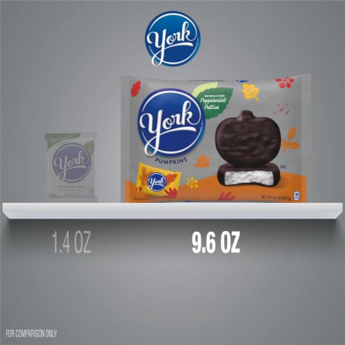 YORK Dark Chocolate Peppermint Patties Pumpkins Halloween Candy Bag Perspective: bottom