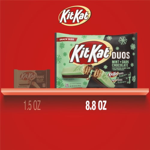 KIT KAT® DUOS Mint and Dark Chocolate Snack Size Wafer Candy Holiday Bag Perspective: bottom