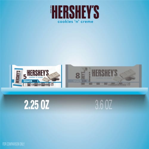 HERSHEY'S Cookies 'n' Creme Snack Size Candy Bars Perspective: bottom