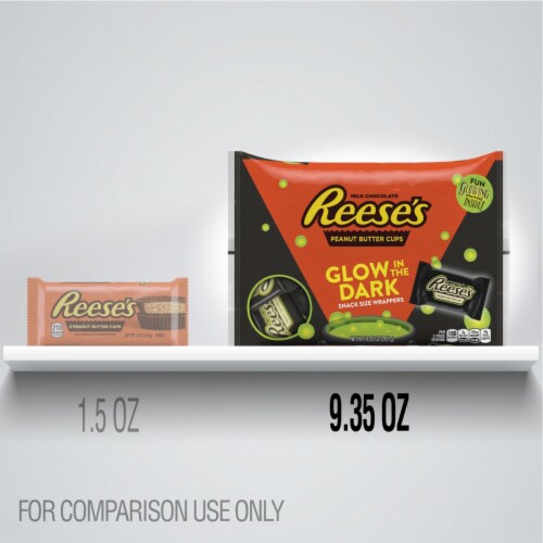 REESE'S Glow in the Dark Halloween Snack Size Perspective: bottom