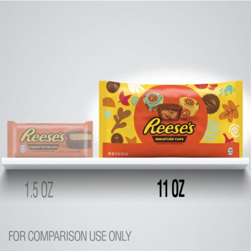 Reese's Fall Harvest Miniature Peanut Butter Cups Perspective: bottom