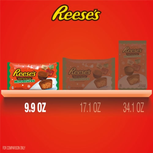 REESE'S Miniatures Milk Chocolate Peanut Butter Cups Candy Christmas Bag Perspective: bottom