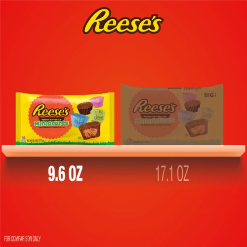 REESE'S Miniatures Milk Chocolate Peanut Butter Cups Easter Candy Bag Perspective: bottom