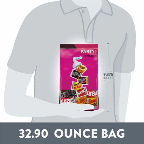 HERSHEY'S and REESE'S Miniatures Assorted Chocolate Candy Party Pack Perspective: bottom