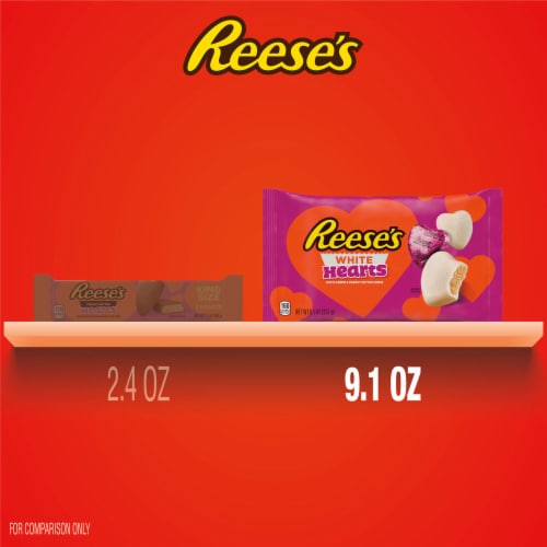 REESE'S White Creme Peanut Butter Creme Hearts Valentine Candy Bag Perspective: bottom