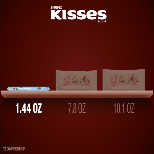 HERSHEY'S KISSES Milk Chocolate Treats Easter Candy Sleeve Perspective: bottom