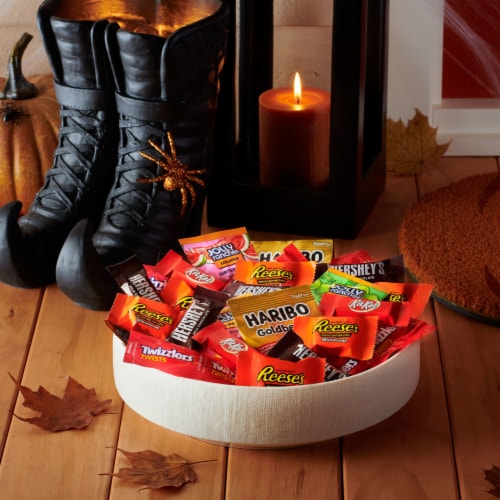 Hershey Assorted Flavored Miniatures Halloween Candy Variety Bag Perspective: bottom