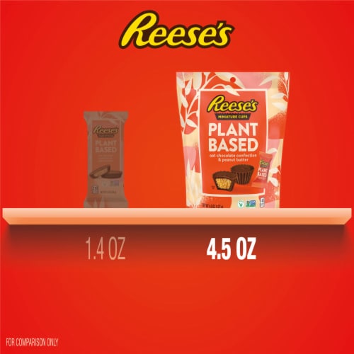 REESE'S Miniatures Plant Based Oat Chocolate Confection Peanut Butter Cups Candy Bag Perspective: bottom