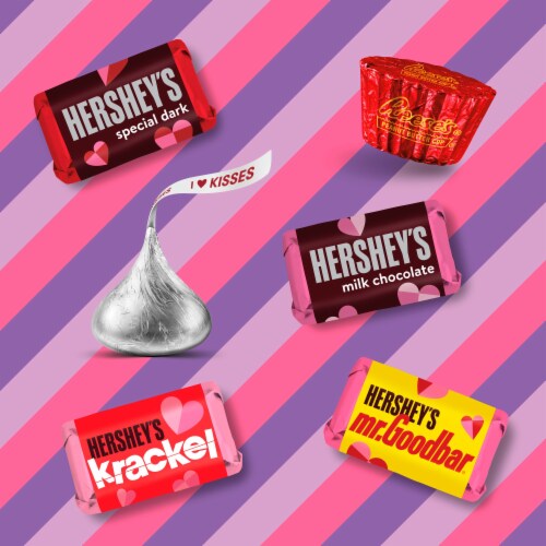 Hershey's Valentine's Cupid's Mix Assorted Candy Perspective: bottom