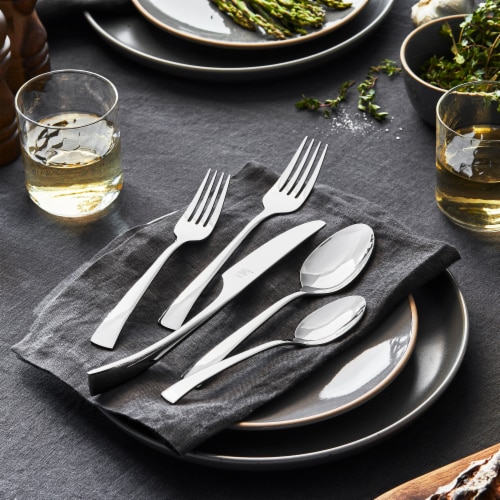 Zwilling J.A. Henckels Bellasera Flatware Set Perspective: bottom