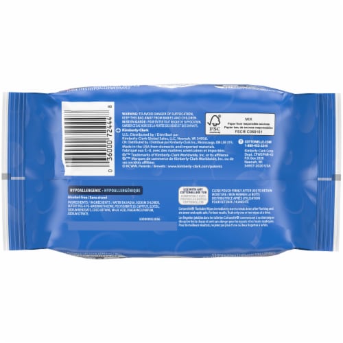 Cottonelle FreshCare Flushable Wet Wipes Perspective: bottom