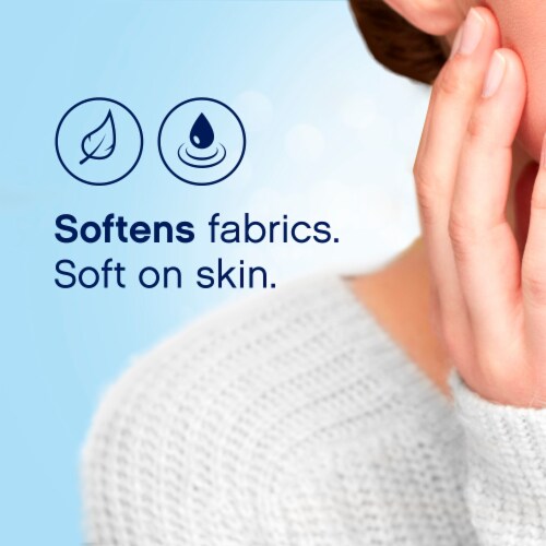 Downy Ultra Free & Gentle Liquid Fabric Conditioner Perspective: bottom