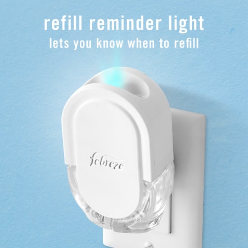 Febreze Moonlight Breeze Odor-Eliminating Fade Defy PLUG Air Freshener Gain Oil Refill Perspective: bottom