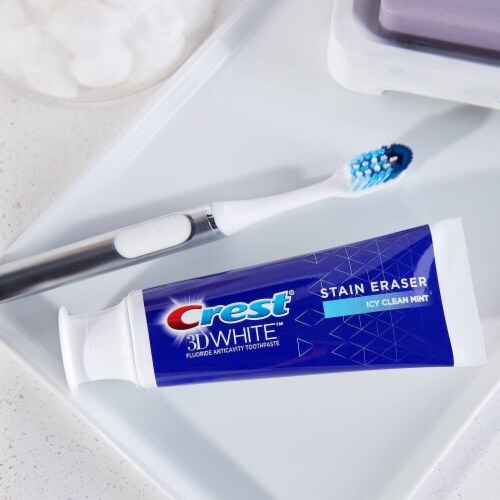 Crest 3D White Icy Clean Mint Stain Eraser Teeth Whitening Toothpaste Value Pack Perspective: bottom