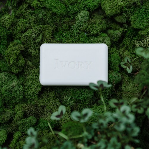 Ivory Aloe Scent Gentle Bar Soap Perspective: bottom