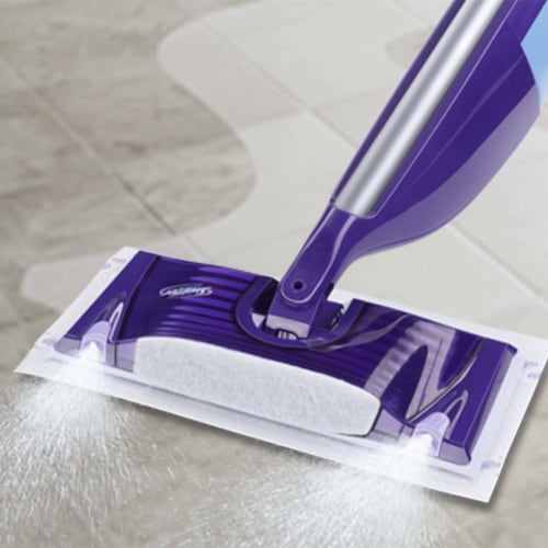 Swiffer WetJet Wood Mop Kit (1 Spray Mop, 5 Mopping Pads, 1 Cleaning  Solution) 