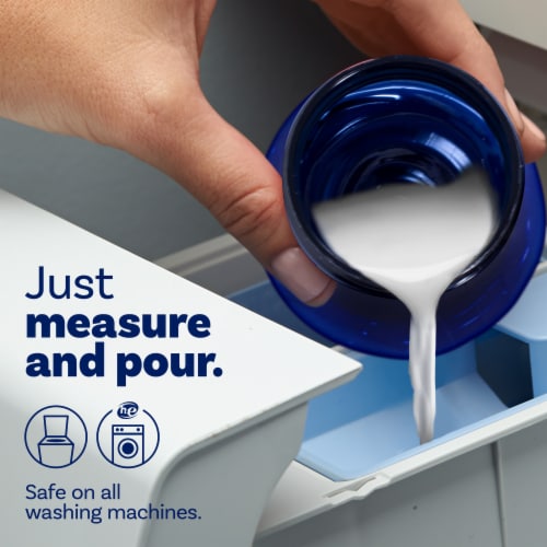 Downy Birch Water & Botanicals Infusions Liquid Fabric Softener Perspective: bottom
