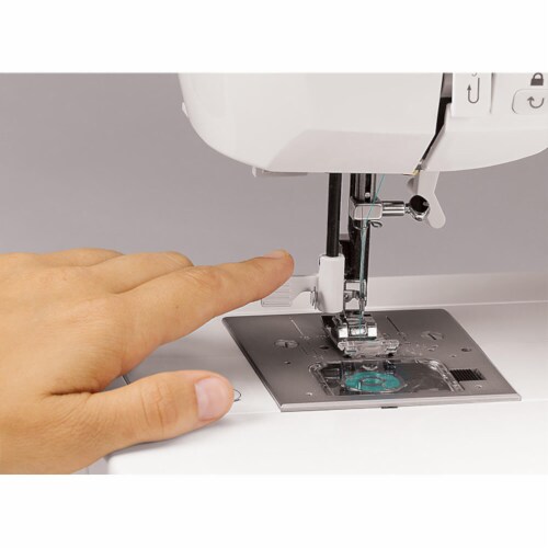 Singer 7258 Sewing Machine, 1 - Kroger