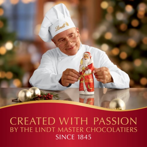 Lindt Santa Sleigh Mini Milk Chocolate Candy Pack Perspective: bottom