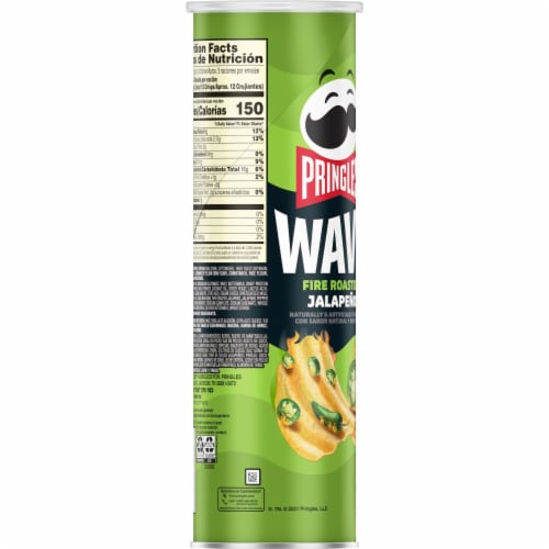 Pringles® Wavy Fire Roasted Jalapeno Potato Crisps Chips Perspective: bottom