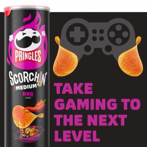 Pringles Scorchin' BBQ Potato Crisps Chips Perspective: bottom