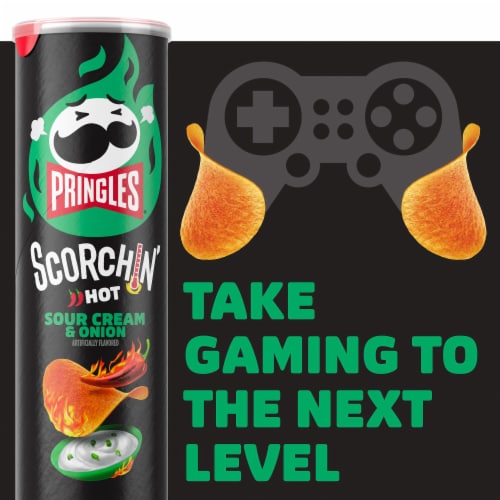 Pringles® Scorchin' Sour Cream and Onion Potato Crisps Chips Perspective: bottom