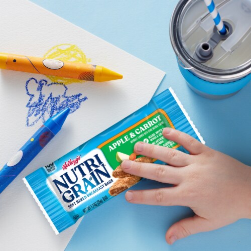 Nutri-Grain® Apple and Carrot Soft Baked Breakfast Bars Perspective: bottom