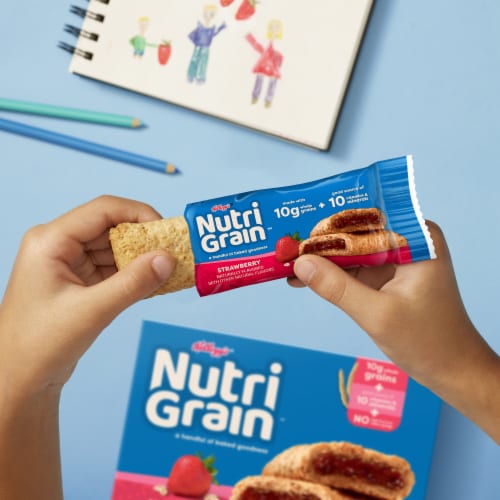 Nutri-Grain Strawberry Soft Baked Breakfast Bars Perspective: bottom