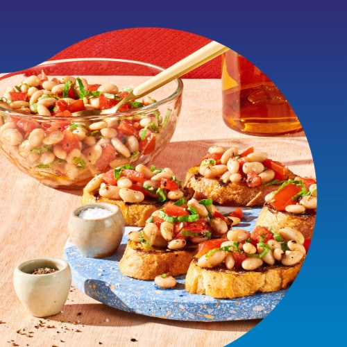 Bush's Best® Great Northern Beans Perspective: bottom