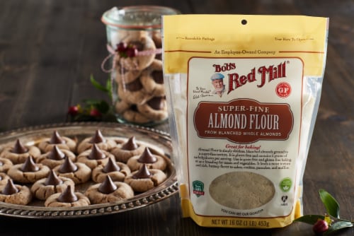 Bob's Red Mill Gluten Free Almond Flour Perspective: bottom