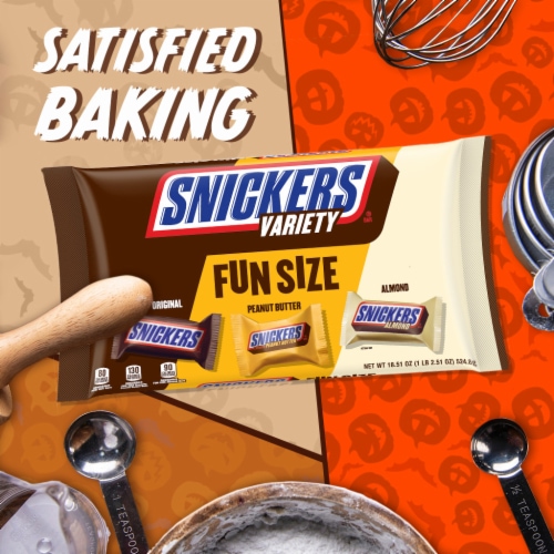 Snickers Fun Size Chocolate Candy Bars Variety Pack Perspective: bottom