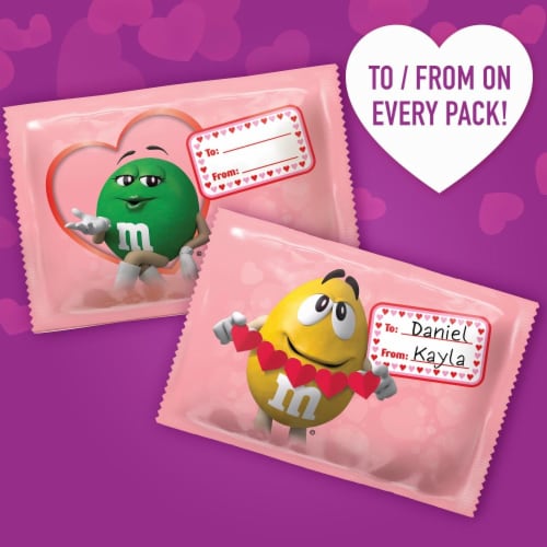 M&M's® Milk Chocolate Fun Size Valentine Chocolate Candy Bag Perspective: bottom