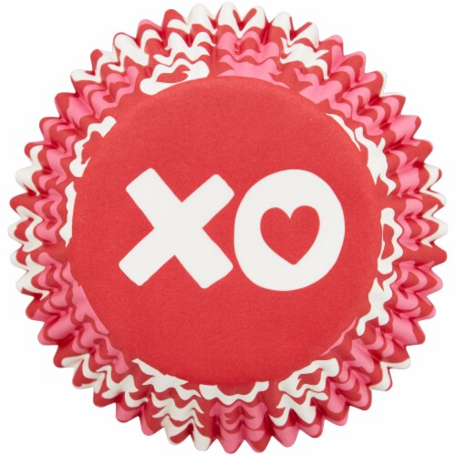 Holiday Home™ Valentine's XOXO Baking Cups Perspective: bottom