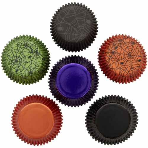 Holiday Home Halloween Pumpkin Cupcake Baking Cups Perspective: bottom