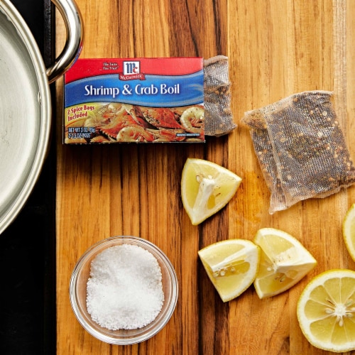McCormick Golden Dipt Shrimp & Crab Boil Spice Perspective: bottom