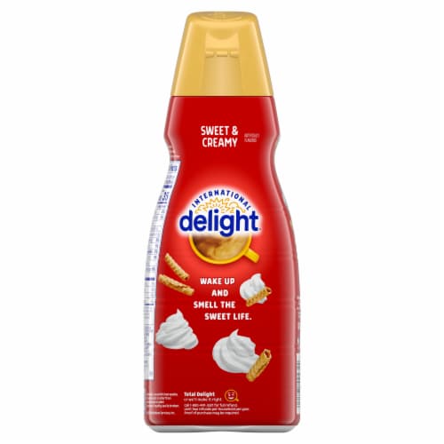 International Delight Sweet & Creamy Coffee Creamer Bottle Perspective: bottom