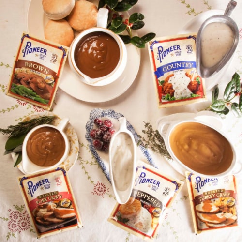 Pioneer™ Peppered Gravy Mix Perspective: bottom
